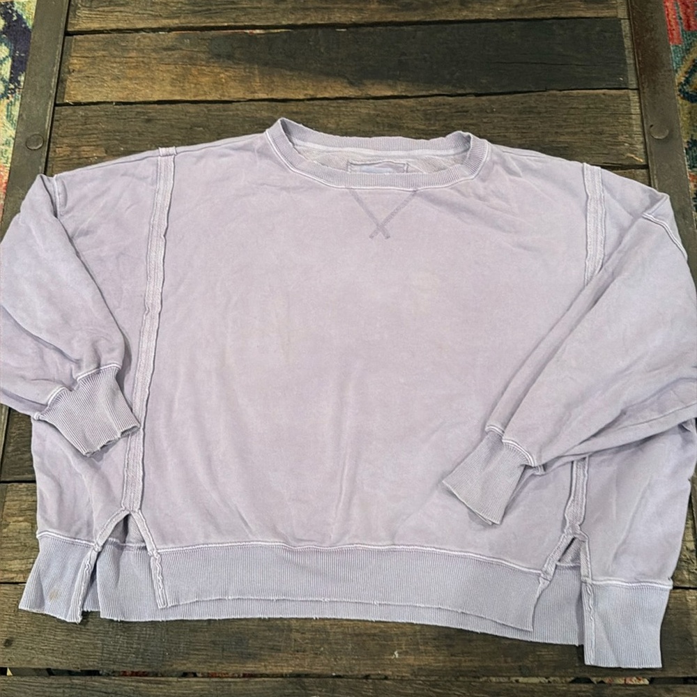 American Eagle Oversized Sweatshirt ruffles lg